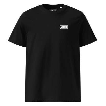 Brustdruck Detail von THE FUTURE WAS A LIE T-Shirt – Schwarze Bio-Baumwolle VKTR.STUDIO